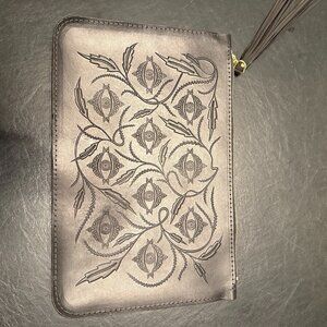 Animalhandmade Cluch